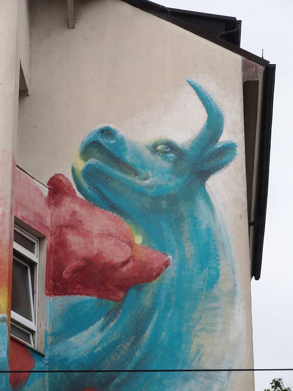 Mural zeigt kämpfenden Bulle und Bär