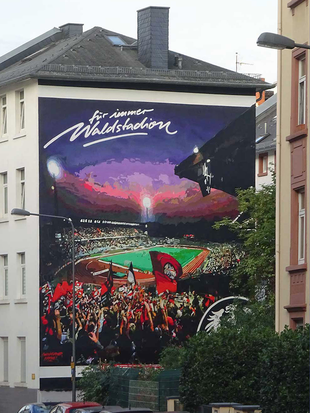 Mural in Frankfurt-Bornheim zeigt das Frankfurter Waldstadion